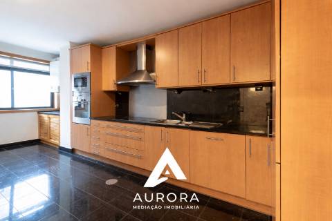 Apartamento T3 Arrendamento em Espinho,Espinho