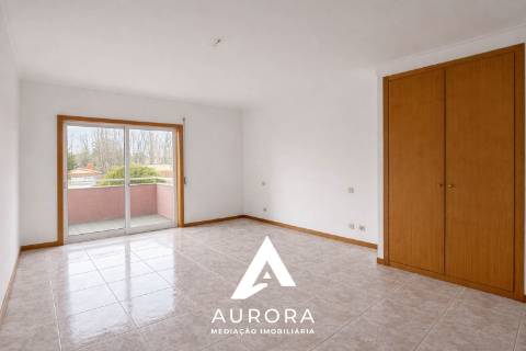 Apartamento T2 Arrendamento em Grijó e Sermonde,Vila Nova de Gaia