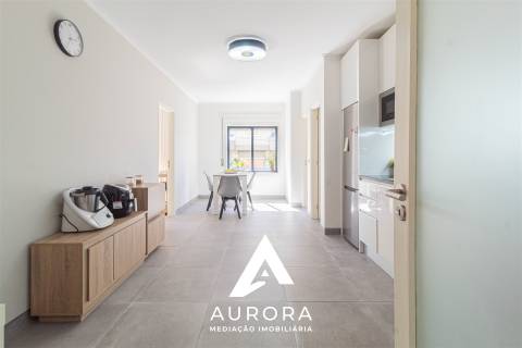 Apartamento T3 no centro de Fiães, Santa Maria da Feira, Renovado