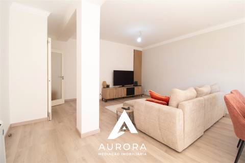 Apartamento T3 no centro de Fiães, Santa Maria da Feira, Renovado