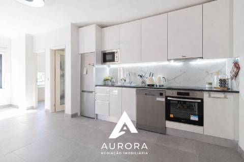 Apartamento T3 no centro de Fiães, Santa Maria da Feira, Renovado