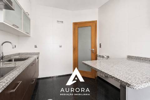 Apartamento T3 Arrendamento em Espinho,Espinho