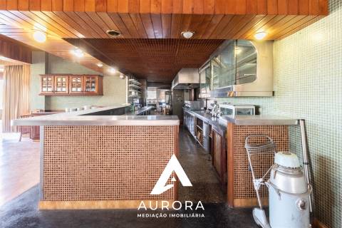 Restaurante Equipado + Moradia + Terreno 2.000m² | 1.680m² de Construção