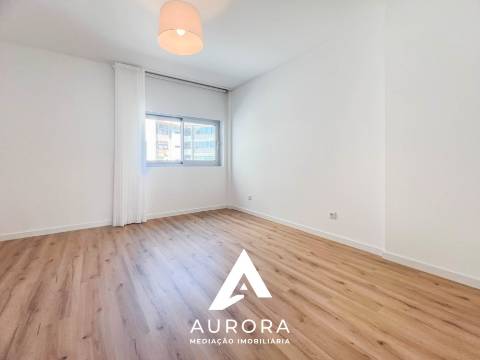 T1 Renovado no Centro de Espinho