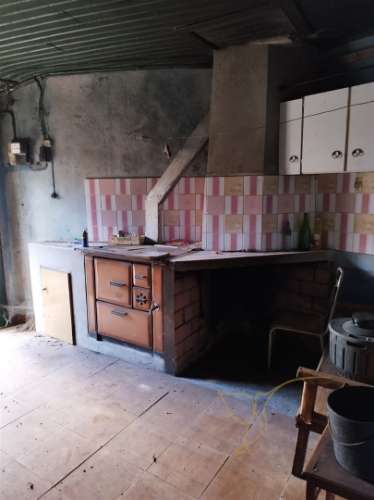 Moradia para restauro em Castro Laboreiro, Viana do Castelo