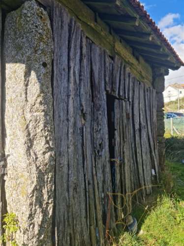Moradia para restauro em Castro Laboreiro, Viana do Castelo