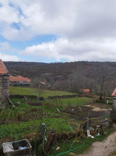 Moradia para restauro em Castro Laboreiro, Viana do Castelo