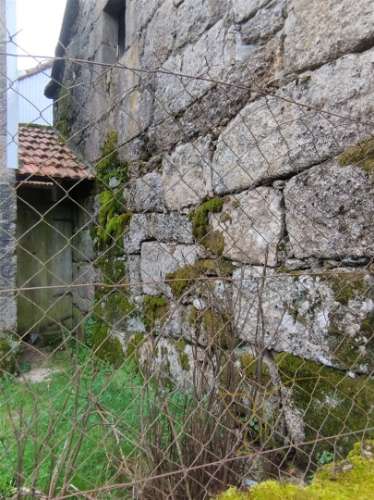 Moradia para restauro em Castro Laboreiro, Viana do Castelo