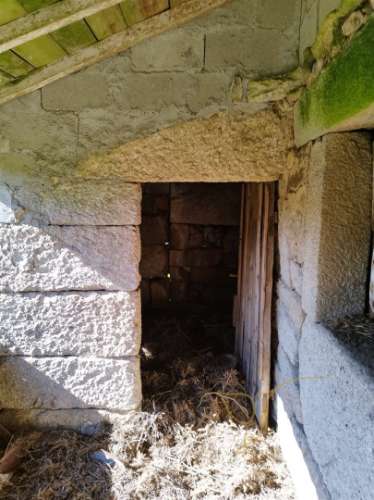 Moradia para restauro em Castro Laboreiro, Viana do Castelo