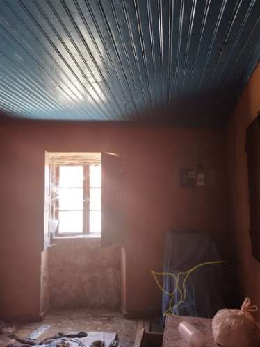 Moradia para restauro em Castro Laboreiro, Viana do Castelo