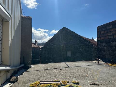 Moradia para restauro em Castro Laboreiro, Viana do Castelo