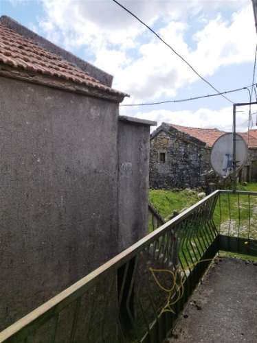 Moradia para restauro em Castro Laboreiro, Viana do Castelo