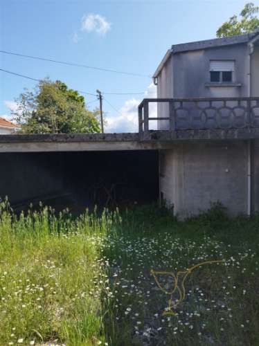 Moradia para restauro em Castro Laboreiro, Viana do Castelo