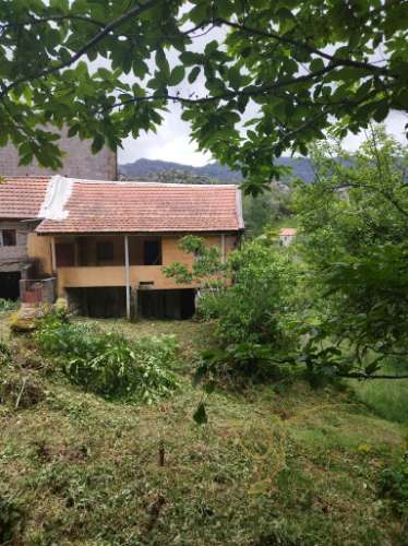 Moradia para restauro em Castro Laboreiro, Viana do Castelo