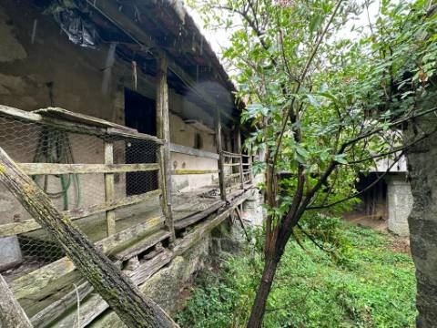 Moradia para restauro em Castro Laboreiro, Viana do Castelo