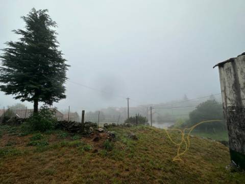 Moradia para restauro em Castro Laboreiro, Viana do Castelo