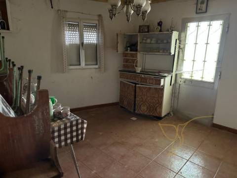 Moradia para restauro em Castro Laboreiro, Viana do Castelo