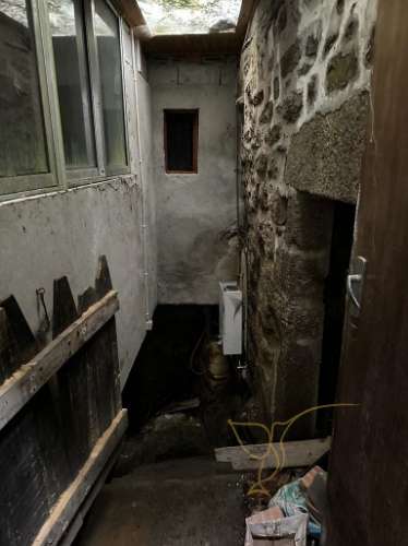 Moradia para restauro em Castro Laboreiro, Viana do Castelo