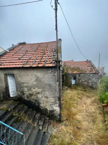 Moradia para restauro em Castro Laboreiro, Viana do Castelo