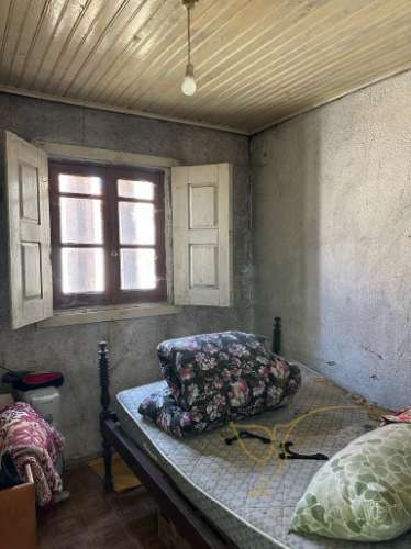 Moradia para restauro em Castro Laboreiro, Viana do Castelo