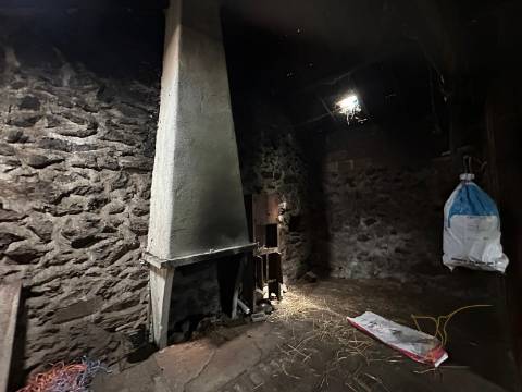 Moradia para restauro em Castro Laboreiro, Viana do Castelo