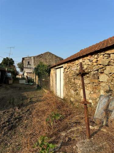 Moradia para restaurar Monção