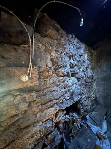 Moradia em restauro em Castro Laboreiro, Viana do Castelo