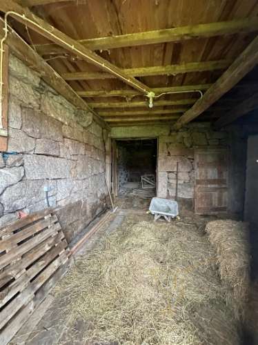 Moradia para restauro em Castro Laboreiro, Viana do Castelo