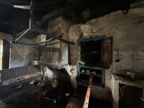 Moradia para restauro em Castro Laboreiro, Viana do Castelo