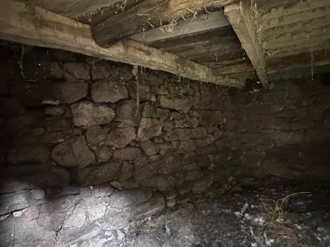 Moradia para restauro em Castro Laboreiro, Viana do Castelo