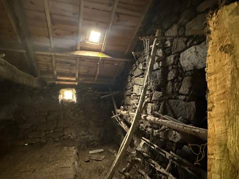 Moradia para restauro em Castro Laboreiro, Viana do Castelo