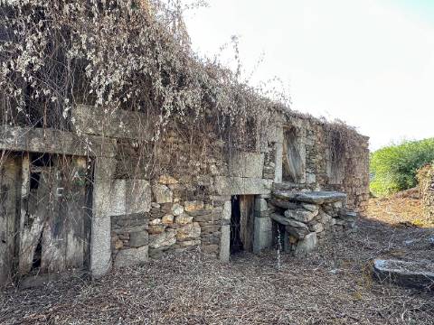 Moradia Pedra; Riba Mouro; Monção; Rio; ImoFaçanha