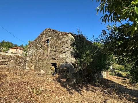 Moradia Pedra; Riba Mouro; Monção; Rio; ImoFaçanha