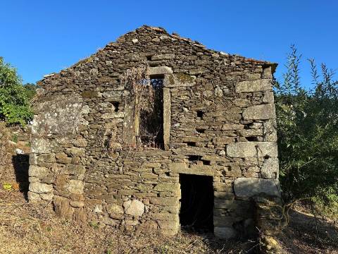 Moradia Pedra; Riba Mouro; Monção; Rio; ImoFaçanha
