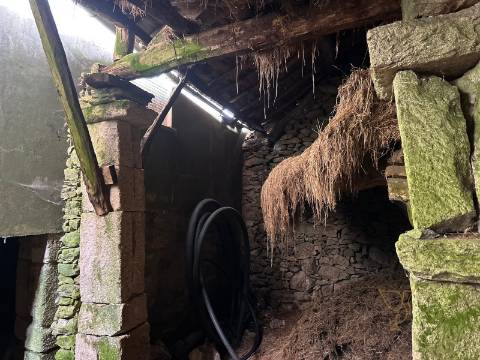 Moradia para restauro em Castro Laboreiro, Viana do Castelo; ImoFaçanha