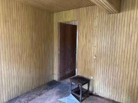 Moradia para restauro na Aldeia Pontes, Castro Laboreiro, Viana do Castelo