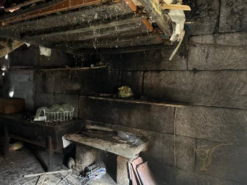 Moradia para restauro na Aldeia Pontes, Castro Laboreiro, Viana do Castelo