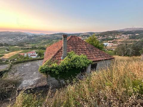 Moradia para Restaurar, Parada Monte, Melgaço