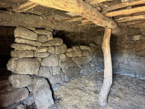 Moradia para restauro em Castro Laboreiro, Viana do Castelo; ImoFaçanha