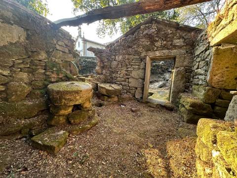 Moinho e Engenho em Tangil, Monção, Viana do Castelo