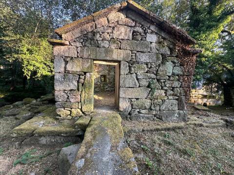 Moinho e Engenho em Tangil, Monção, Viana do Castelo