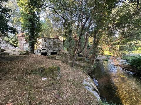 Moinho e Engenho em Tangil, Monção, Viana do Castelo