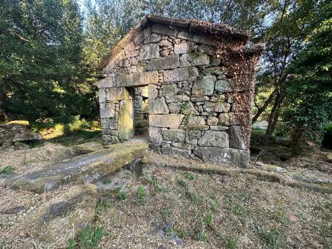 Moinho e Engenho em Tangil, Monção, Viana do Castelo