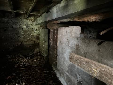 Moradia para restauro em Castro Laboreiro, Viana do Castelo