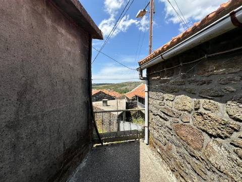 Moradia para restauro em Castro Laboreiro, Viana do Castelo