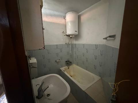 Moradia para restauro em Castro Laboreiro, Viana do Castelo