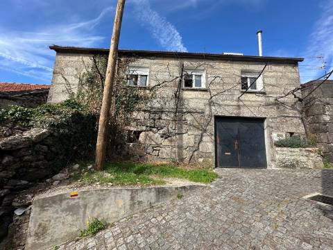Moradia T3, Parada Monte, Melgaço, Pronta a Habitar