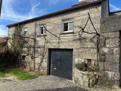 Moradia T3, Parada Monte, Melgaço, Pronta a Habitar