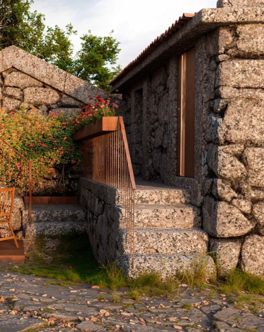 Oportunidade Única Investimento Turismo Rural, Moradia com Projeto| Varziela,