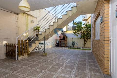 Moradia T3, Valongo, 3 frentes